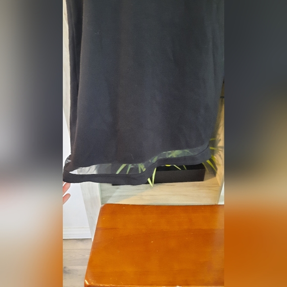 Monteau one sleeve dress size Large Runs Small - Picture 3 of 5